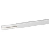 Мини-плинтус DLPlus, 32x20, 1 секция, цвет белый 030017 Legrand