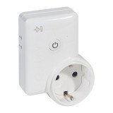 MyHome Play Zigbee Активатор-диммер радиоуправляемый, розетка 2К+З, 10А 088334 Legrand